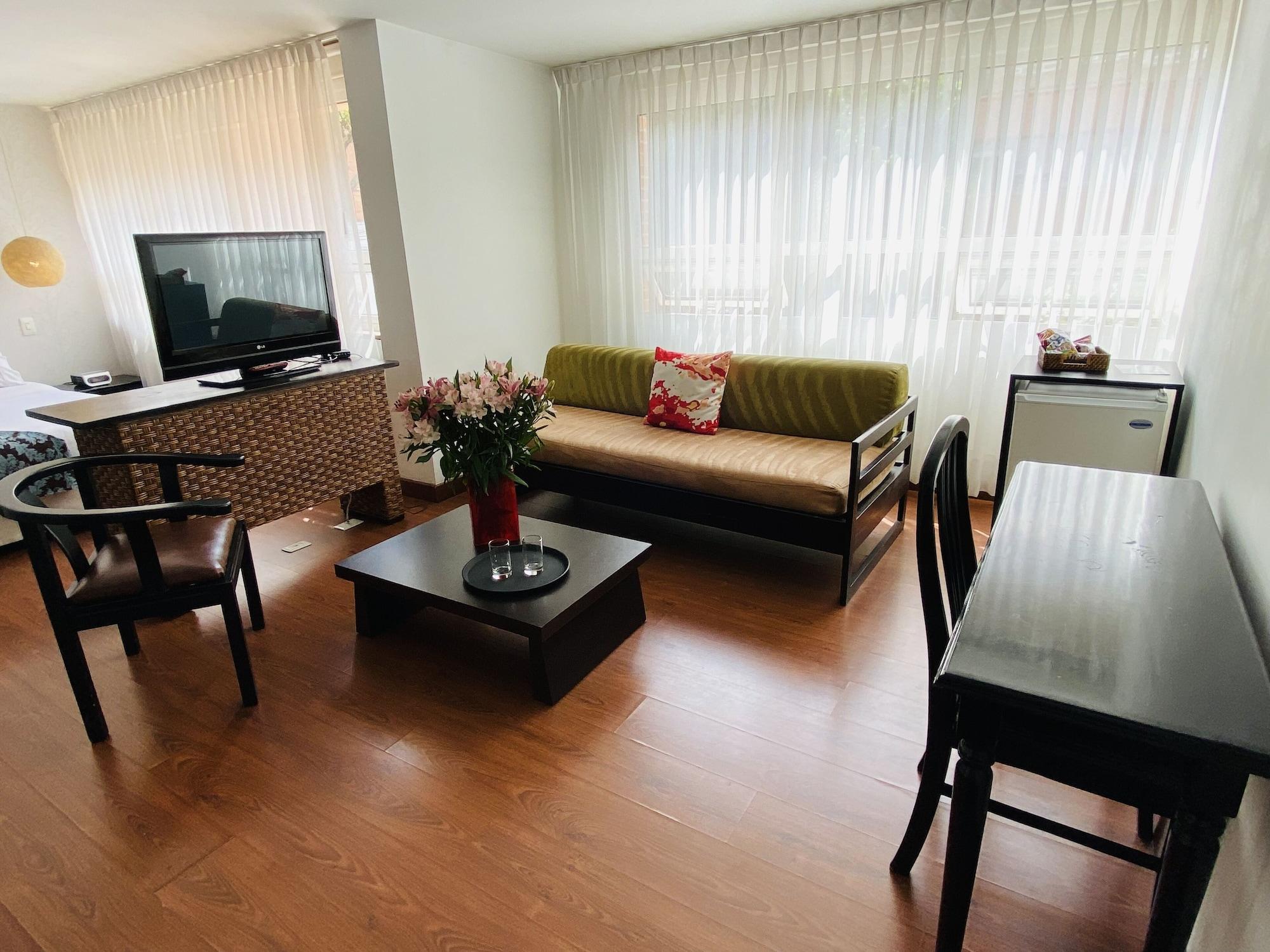 Hotel Retiro 84 by MIJ Bogota Buitenkant foto