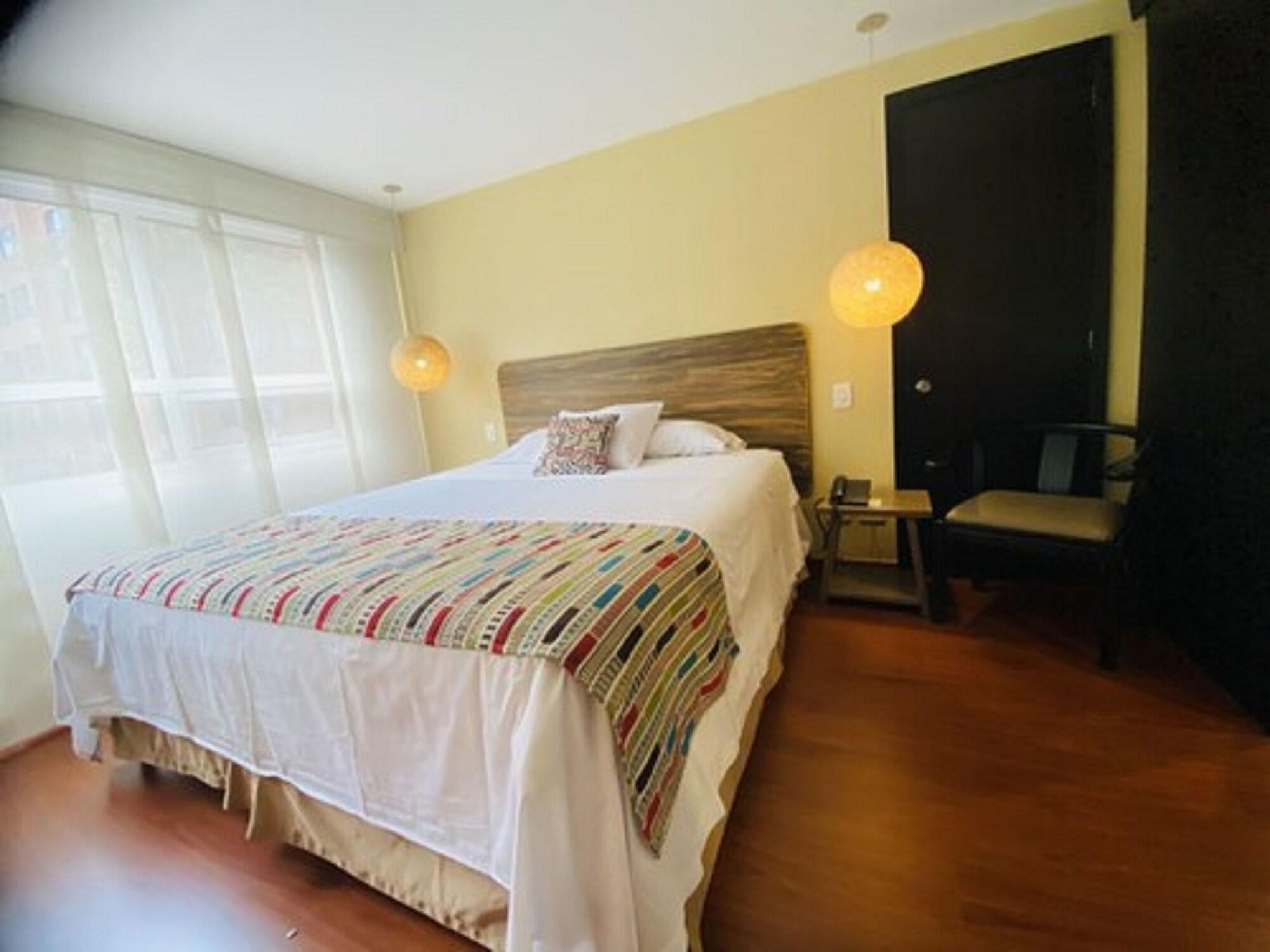 Hotel Retiro 84 by MIJ Bogota Buitenkant foto
